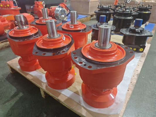 Moteur hydraulique POCLAIN compact et puissant pour les machines de construction à espace limité